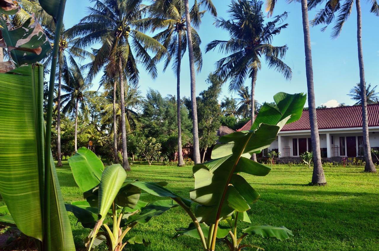 Amigos Bungalows Gili Meno Esterno foto