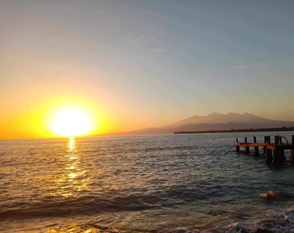 Amigos Bungalows Gili Meno Esterno foto