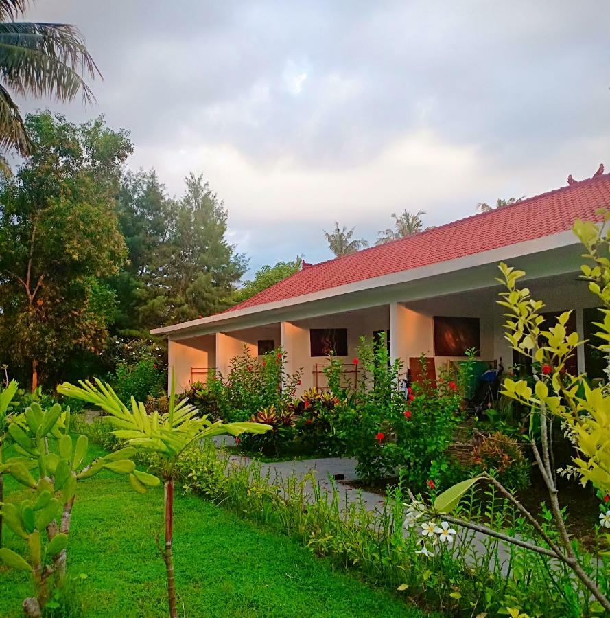 Amigos Bungalows Gili Meno Esterno foto